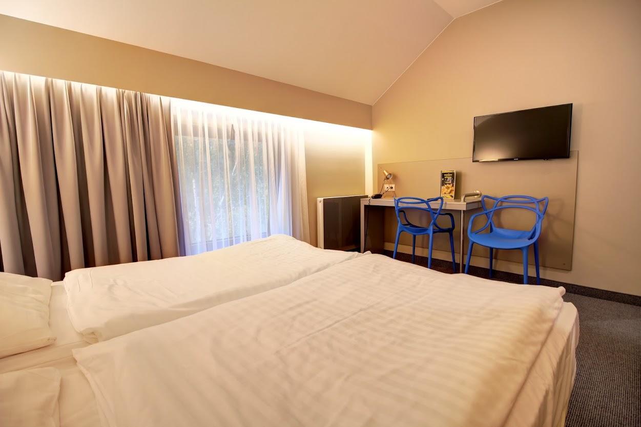 Nowa Niedrzwica Auto Port Przytoczna B&B 외부 사진